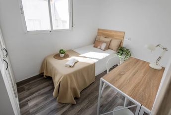 Carrer de Pizarro, Mislata, Valencian Community 46920