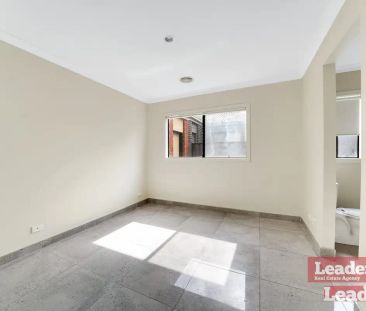 “Family Home In Prime Location - Highlands Estate” - Photo 5