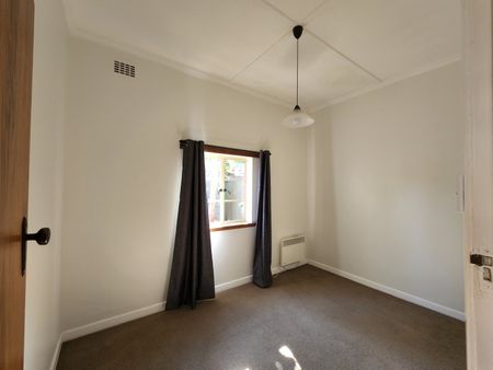 46 Rankins Road, Kensington VIC 3031 - Photo 5