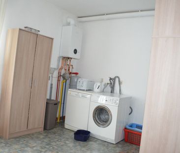 Duplex appartement in het centrum met drie slaapkamers - Photo 4