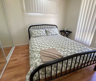 Just Bring Your Clothes -3 Bedroom Fully Furnished House - Photo 2