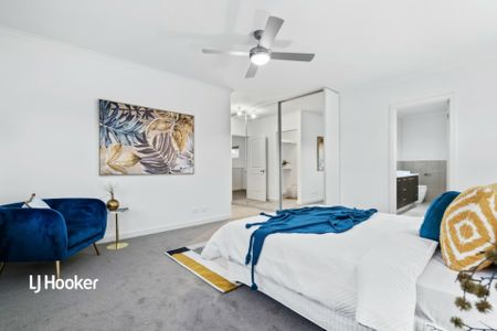 Live Large, Entertain Bigger - Stunning Family Home in Mawson Lakes. - Photo 4