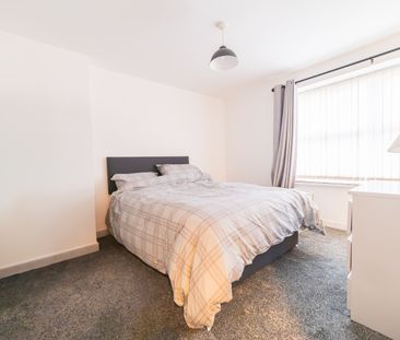 Maplewood Apartments, Llandaff North - Photo 6