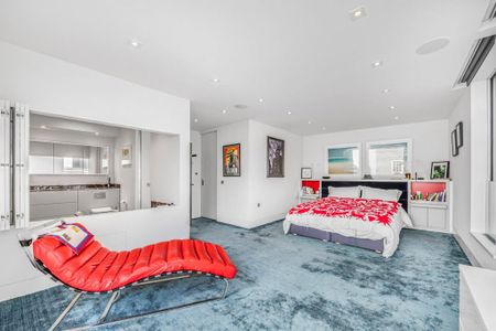 3 bedroom mews to rent - Photo 2