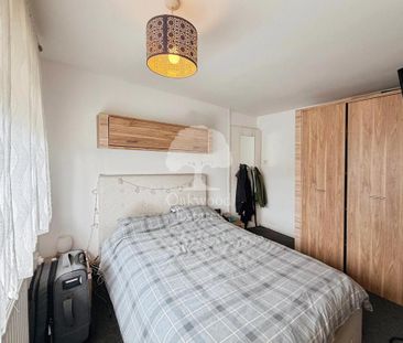 3 bedroom end of terrace house to rent - Photo 5