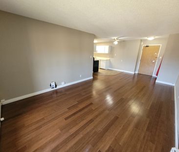2 Beds & 1 Bath Apartment Style Condo in Wildwood Area - Photo 2