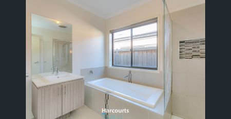 Spacious 4-Bedroom Home in Mernda - Photo 4