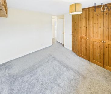 3 bedroom terraced house to rent - Photo 3