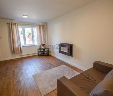 2 bedroom semi-detached house to rent - Photo 5