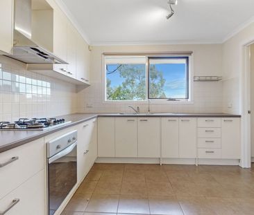 1/3 Deschamp Crescent Rowville VIC - Photo 2