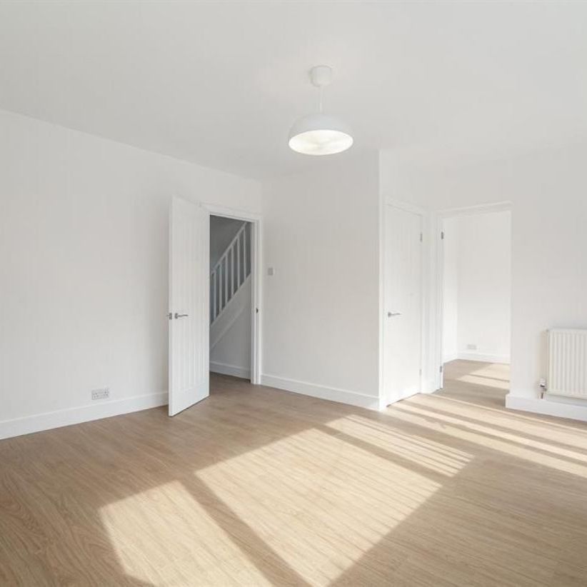 Longfield Crescent, Sydenham, SE26 (closer to Forest Hill town) - Photo 1