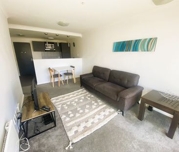 INNER CITY APARTMENT LIVING - Photo 4