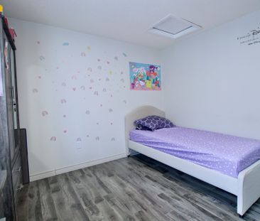 For Lease - 5125 Salishan Circle, Mississauga, Ontario - Photo 5