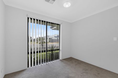 4 Bedroom Family home in Baldivis - Photo 4