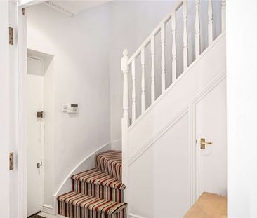 Charming four-bedroom terraced home in the heart of East London - Photo 1