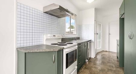 Family Home in Deanwell - Photo 5