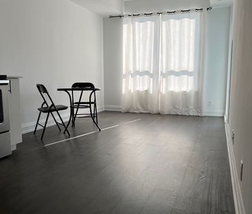 For Lease - 7900 Bathurst Street Unit# 319, Vaughan, Ontario - Photo 3