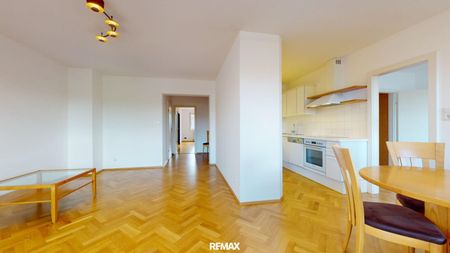 Barrierefreie Loggia-Wohnung mit vier Zimmern im 3. Liftstock - Photo 2