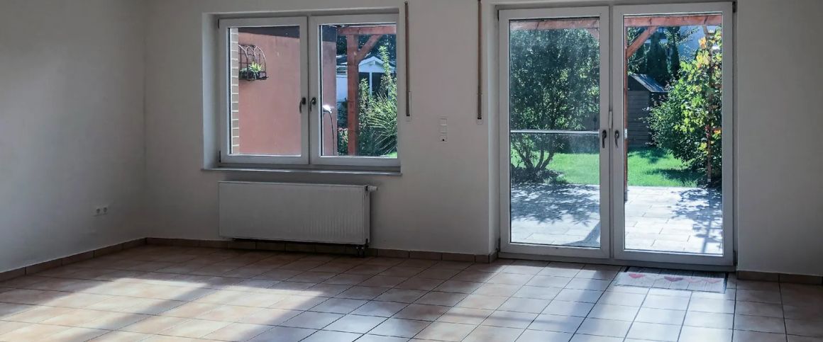 Gepflegte Doppelhaushälfte mit Garage und Garten-Sackgassenlage - Foto 1