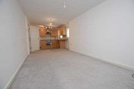 2 Bedroom Apartment - Photo 2