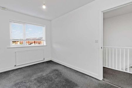 Thelwall Lane, Warrington, WA4 - Photo 3