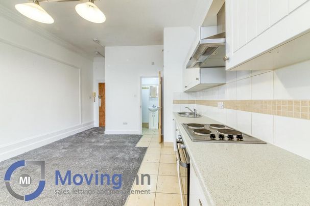 Studio to rent - Photo 1