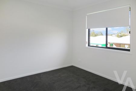 31 Birch Grove, Aberglasslyn NSW 2320 - House For Rent | Domain - Photo 3