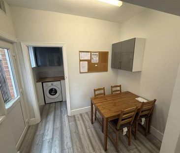 Devonshire Road, Southampton, SO15 - Photo 1