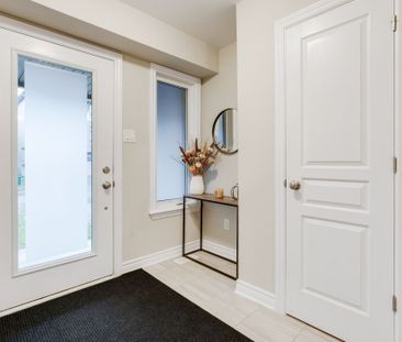 For Lease - 338 Twinflower Way, Barrhaven, Ontario - Photo 2