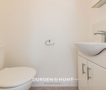 Longfields, Ongar - Photo 1