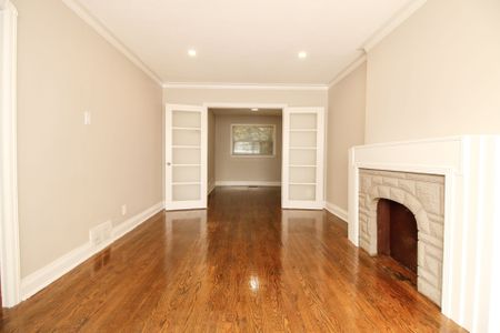 For Lease - 946 Eglinton Avenue, Toronto, Ontario - Photo 3