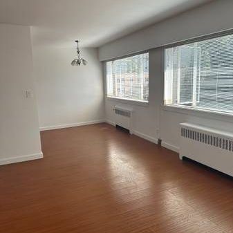 Spacious 2 Bedroom Apartment - Photo 3