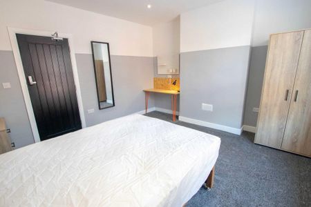 5 bedroom townhouse to rent - Photo 5