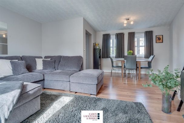 Malvern Drive, Woodlaithes, Rotherham - Photo 1