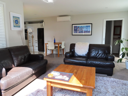 Silverstream Living - Photo 4