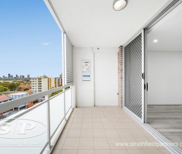 Luxury 1 Bedroom Apartment, Level 10 - Photo 4