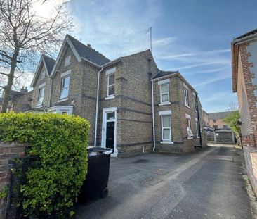 1 bedroom in a house share to rent - Photo 6
