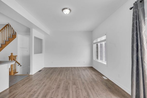 For Lease - 9 Isabella Drive, Orillia, Ontario - Photo 1