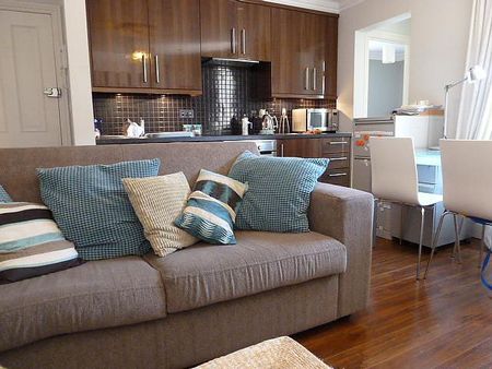 1 bedroom apartment to rent Linkfield Street, Redhill, RH1 - Photo 3