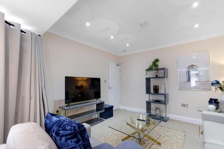 4 bedroom detached house to rent - Photo 4