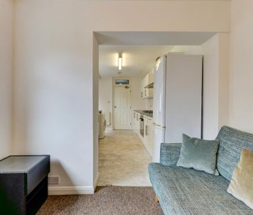 5 bedroom house to rent - Photo 1