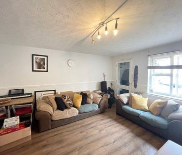 Butteridges Close RM9 6YD, Property for rent - Photo 1