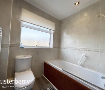 2 bedroom semi-detached bungalow to rent - Photo 5