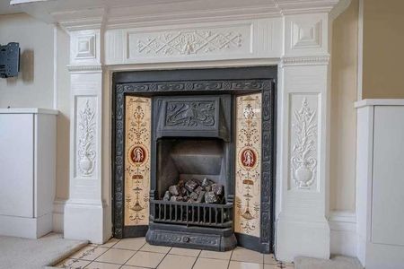 Woodside, Wimbledon, SW19 - Photo 2