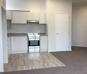 Freshly Renovated One Bedroom Flat in Central Avenues Location - Av... - Photo 6