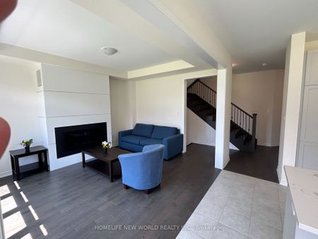 For Lease - 21 Garrett Styles Drive, Georgina, Ontario - Photo 2