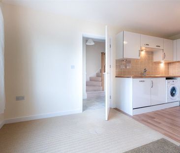 A spacious four bedroom home in this sought after development in Ma... - Photo 2