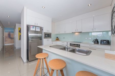 Super Spacious in Waves - Suttons Beach Location! - Photo 4