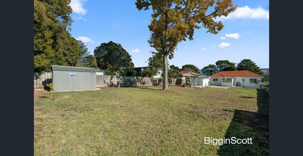 Spacious Family Home in a Prime Boronia Location - Photo 1