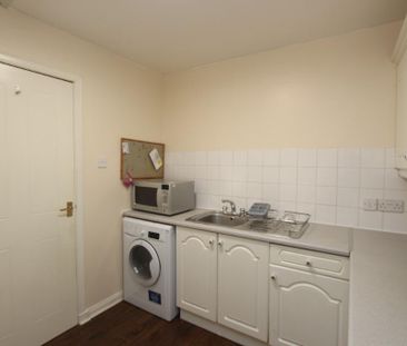 1 bedroom flat to rent - Photo 6